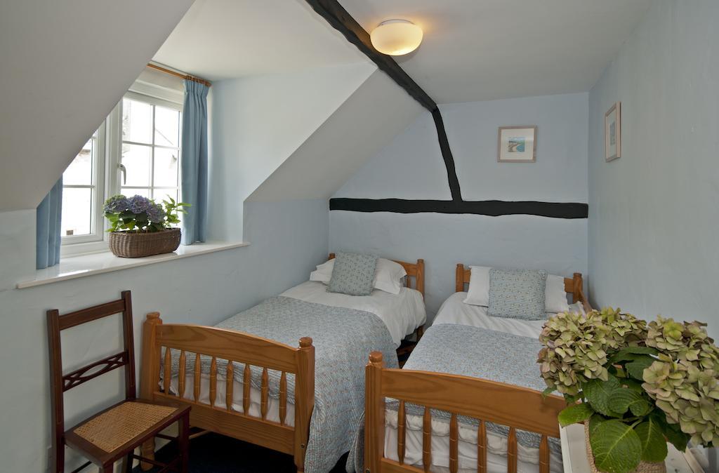 Tros Yr Afon Holiday Cottages And Manor House Beaumaris Pokoj fotografie