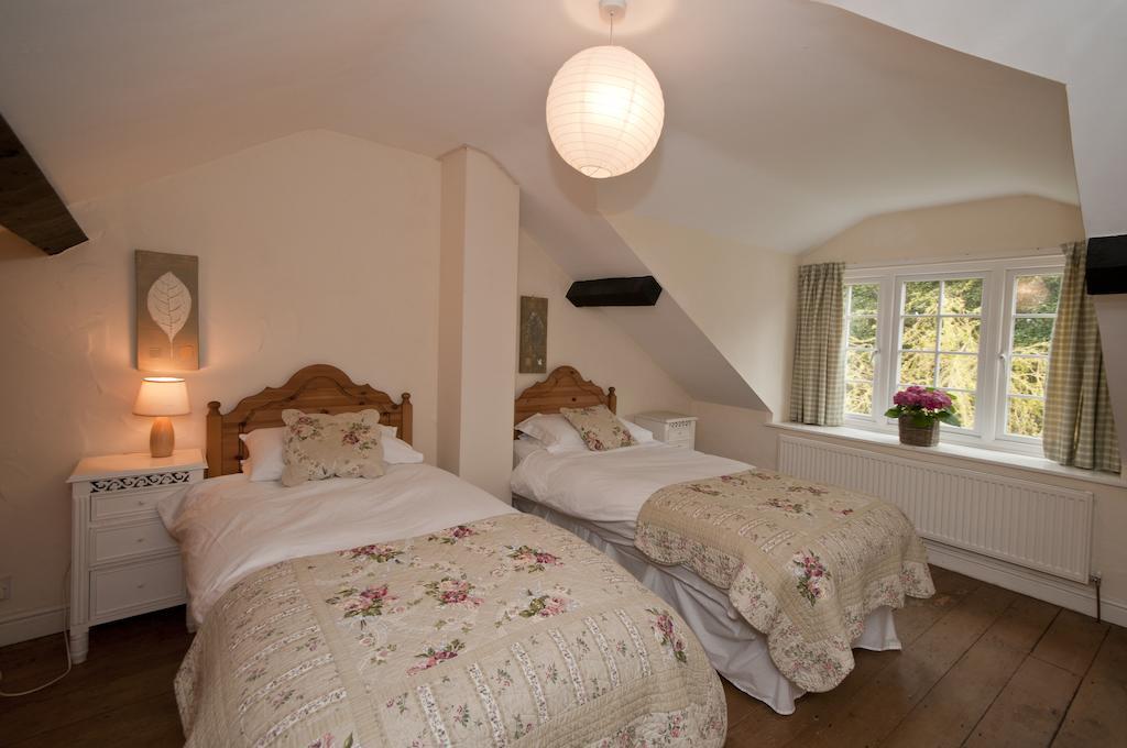 Tros Yr Afon Holiday Cottages And Manor House Beaumaris Pokoj fotografie