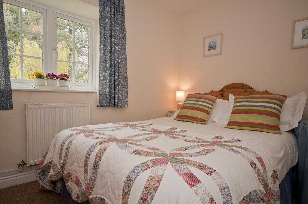 Tros Yr Afon Holiday Cottages And Manor House Beaumaris Pokoj fotografie