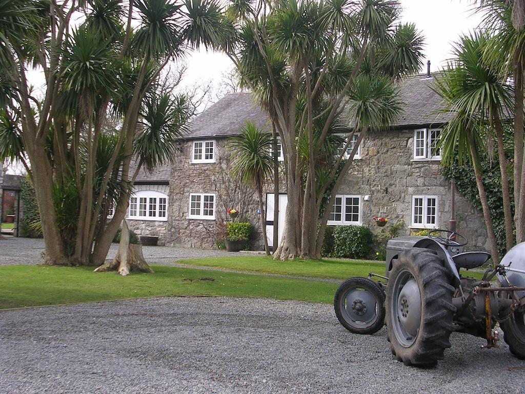 Tros Yr Afon Holiday Cottages And Manor House Beaumaris Pokoj fotografie